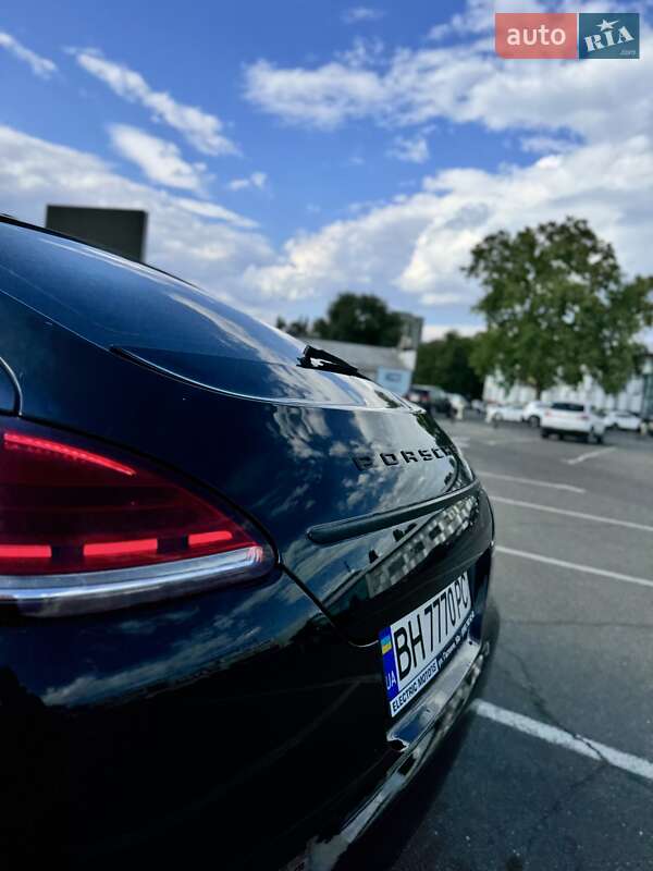 Фастбэк Porsche Panamera 2012 в Одессе фото 20 Фастбэк Porsche Panamera 2012 в Одессе