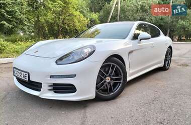 Фастбек Porsche Panamera 2013 в Бершаді