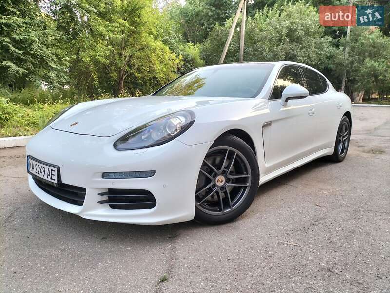 Porsche Panamera 2013