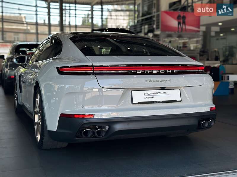 Фастбэк Porsche Panamera 2024 в Одессе