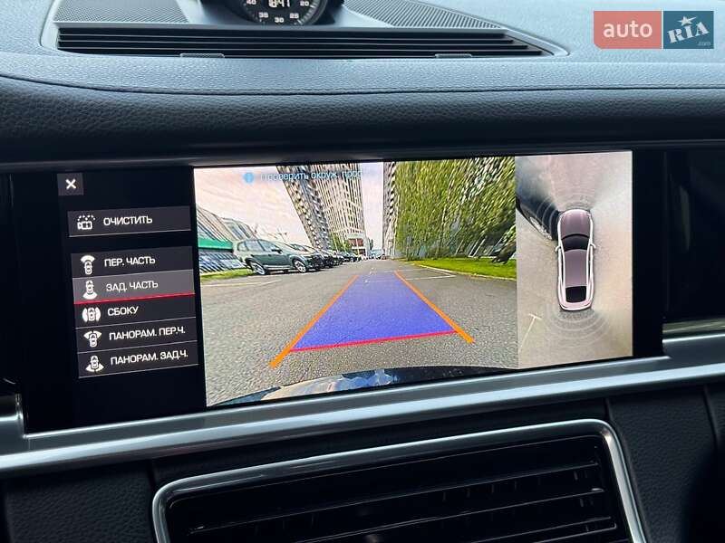 Фастбэк Porsche Panamera 2018 в Киеве