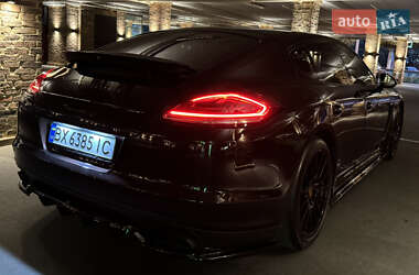 Фастбэк Porsche Panamera 2010 в Одессе
