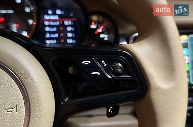 Фастбэк Porsche Panamera 2010 в 
