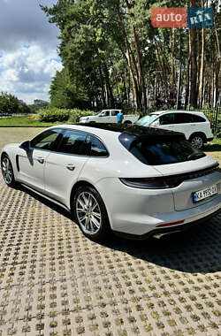Универсал Porsche Panamera 2020 в 