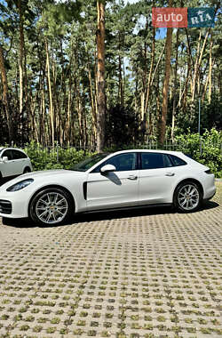 Универсал Porsche Panamera 2020 в 