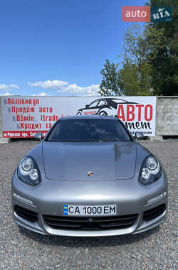 Фастбек Porsche Panamera 2013 в Черкасах