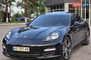 Фастбек Porsche Panamera 2010 в Харкові