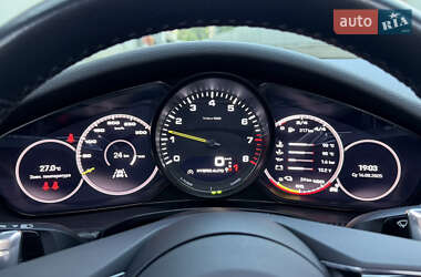 Фастбэк Porsche Panamera 2021 в 