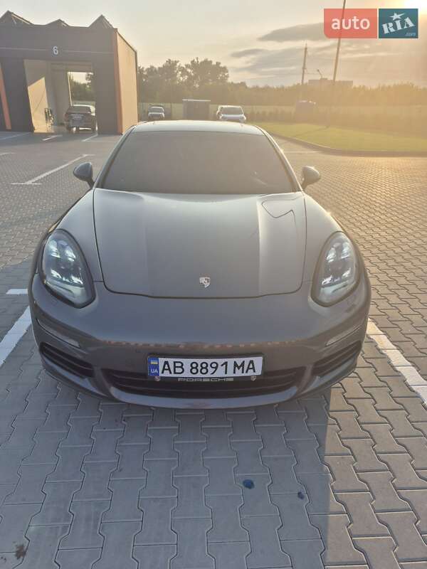 Фастбэк Porsche Panamera 2015 в Виннице фото 9 Фастбэк Porsche Panamera 2015 в Виннице