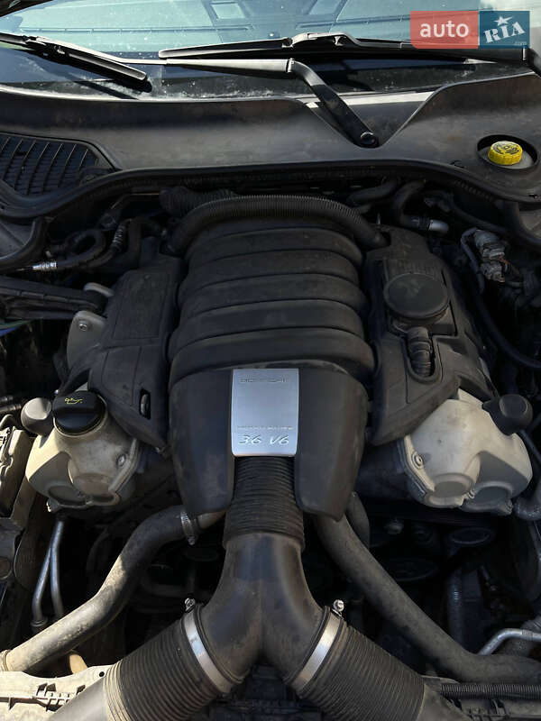 Фастбек Porsche Panamera 2010 в Києві