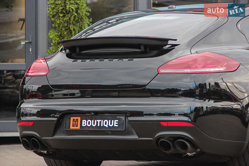 Фастбэк Porsche Panamera 2014 в Одессе