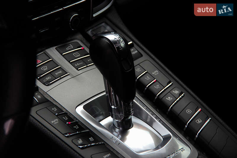 Фастбэк Porsche Panamera 2014 в Одессе