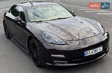 Фастбэк Porsche Panamera 2010 в Одессе