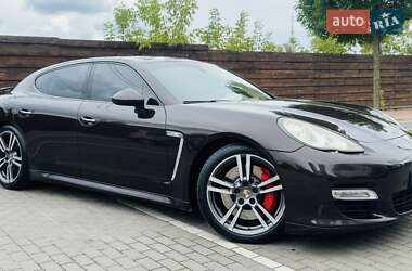 Фастбэк Porsche Panamera 2011 в 