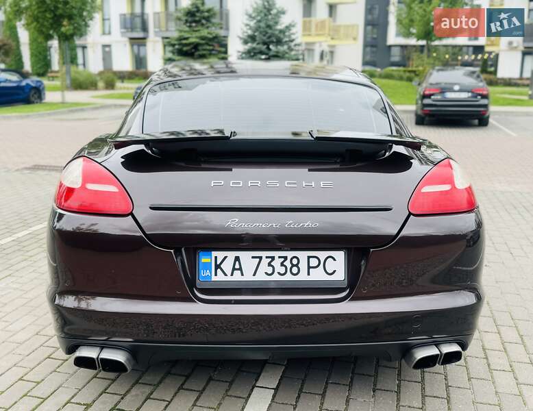 Фастбэк Porsche Panamera 2011 в Белогородке
