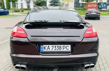 Фастбэк Porsche Panamera 2011 в 