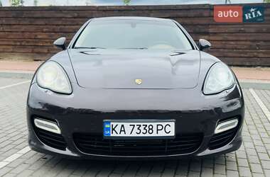Фастбэк Porsche Panamera 2011 в 