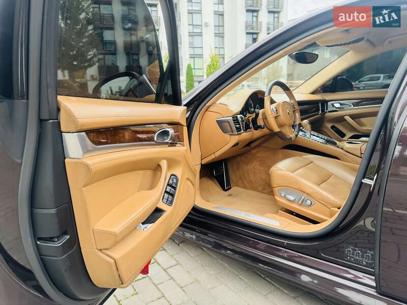 Фастбэк Porsche Panamera 2011 в Белогородке