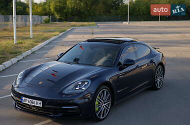 Фастбэк Porsche Panamera 2019 в 
