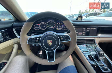 Фастбэк Porsche Panamera 2017 в 