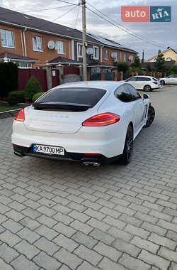 Фастбэк Porsche Panamera 2015 в 