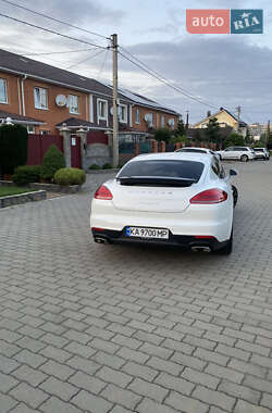 Фастбэк Porsche Panamera 2015 в 