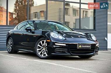 Фастбэк Porsche Panamera 2015 в 