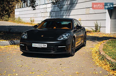 Фастбэк Porsche Panamera 2020 в 