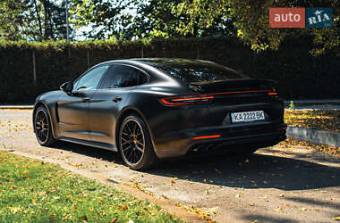 Фастбэк Porsche Panamera 2020 в 