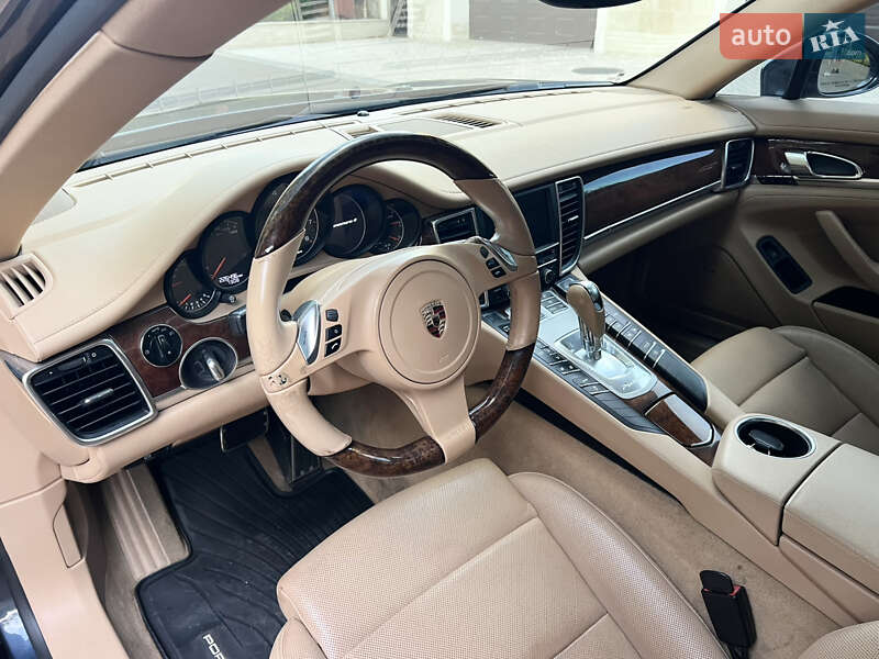 Фастбек Porsche Panamera 2011 в Одесі фото 12 Фастбек Porsche Panamera 2011 в Одесі