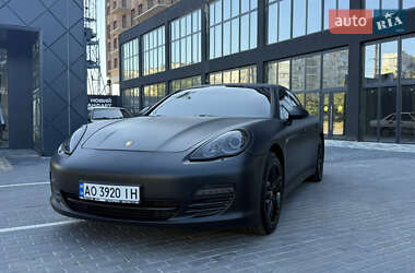 Фастбэк Porsche Panamera 2011 в 