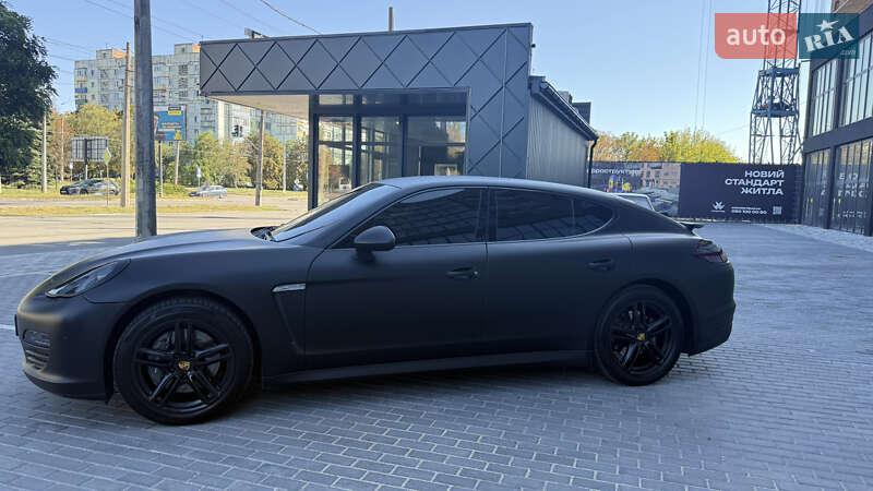 Фастбэк Porsche Panamera 2011 в Полтаве