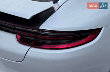 Фастбэк Porsche Panamera 2019 в 