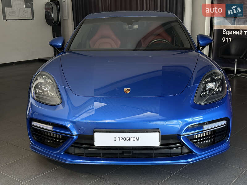 Фастбэк Porsche Panamera 2018 в Днепре
