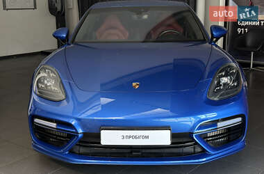 Фастбэк Porsche Panamera 2018 в 