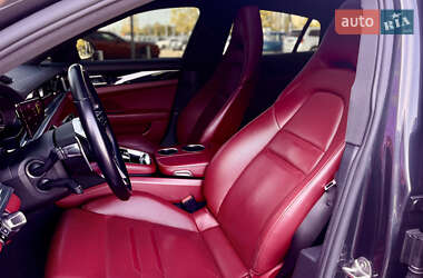 Фастбэк Porsche Panamera 2018 в 