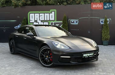 Фастбэк Porsche Panamera 2020 в Киеве