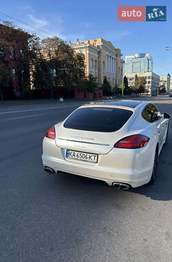 Фастбэк Porsche Panamera 2009 в 