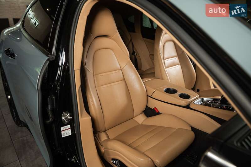 Фастбэк Porsche Panamera 2018 в Одессе фото 52 Фастбэк Porsche Panamera 2018 в Одессе