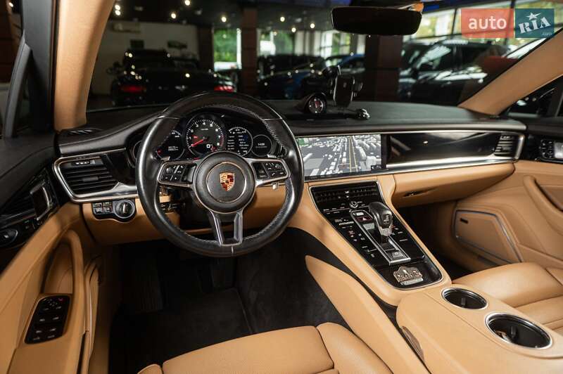 Фастбэк Porsche Panamera 2018 в Одессе фото 23 Фастбэк Porsche Panamera 2018 в Одессе