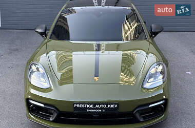 Фастбэк Porsche Panamera 2021 в 