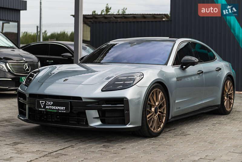 Фастбэк Porsche Panamera 2024 в Мукачево