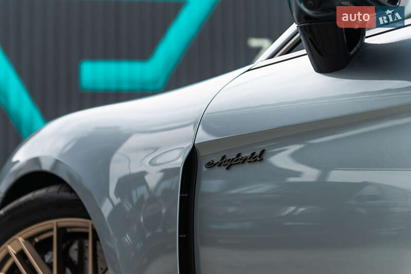 Фастбэк Porsche Panamera 2024 в Мукачево