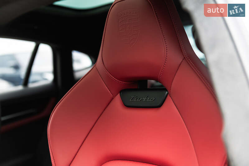 Фастбэк Porsche Panamera 2024 в Мукачево