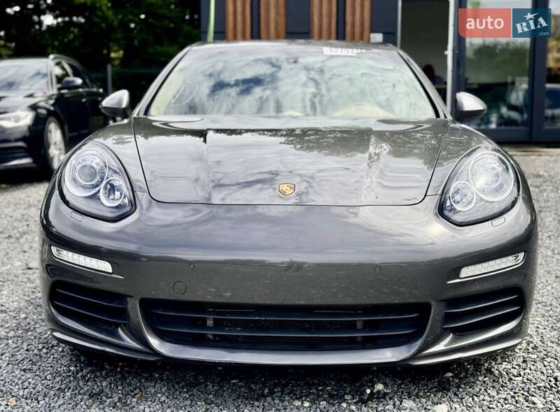 Porsche Panamera 2014