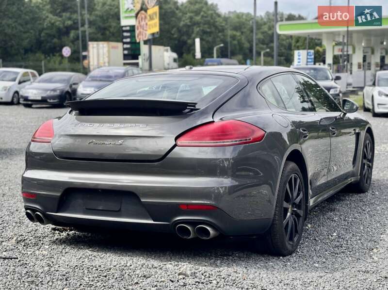 Фастбэк Porsche Panamera 2014 в Киеве фото 5 Фастбэк Porsche Panamera 2014 в Киеве