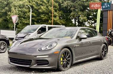 Фастбэк Porsche Panamera 2014 в 