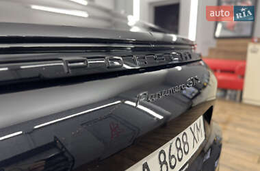 Фастбэк Porsche Panamera 2019 в 