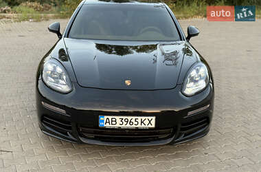 Фастбэк Porsche Panamera 2014 в 