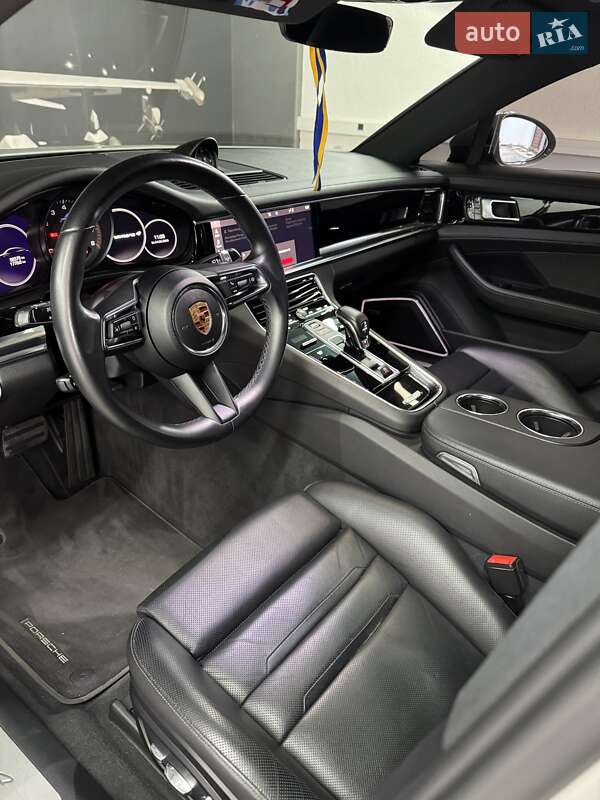 Фастбэк Porsche Panamera 2021 в Полтаве